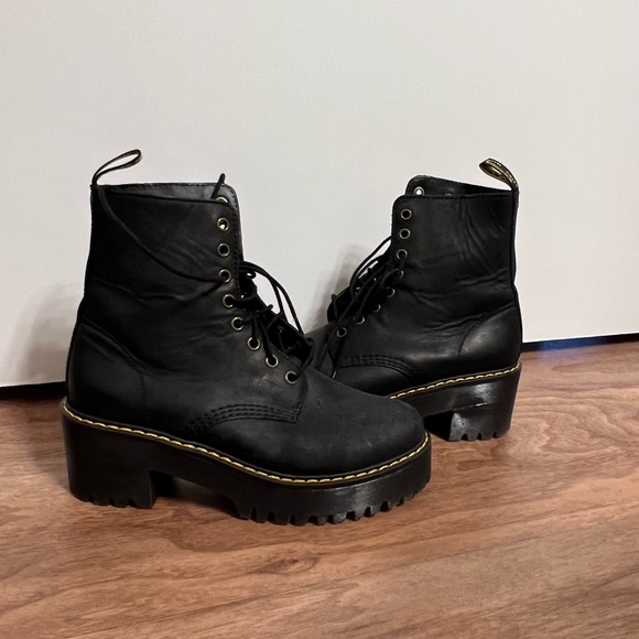 DOC MARTENS shriver hi womens Wyoming leather heeled boots - Picture 4 of 5